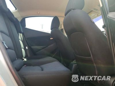 Zdjęcie 10 z 12 samochodu: 2019 TOYOTA YARIS L VIN:3MYDLBYV0KY514834 - miniatura