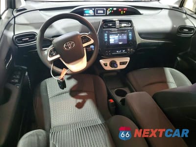 Zdjęcie 8 z 13 samochodu: 2017 TOYOTA PRIUS TWO VIN:JTDKBRFU5H3041848 - miniatura