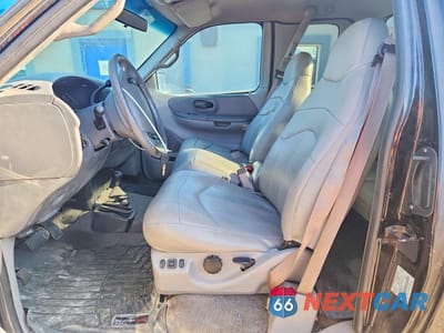 Zdjęcie 7 z 12 samochodu: 2000 FORD F150 VIN:1FTRX08L6YKB35548 - miniatura