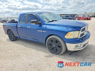 Czwarte zdjęcie samochodu z boku: 2010 DODGE RAM 1500 VIN:1D7RB1GT1AS134602 - miniatura