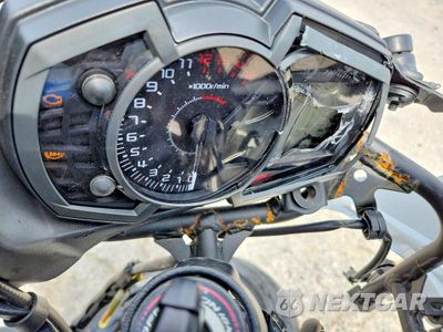 Zdjęcie 7 z 9 samochodu: 2020 KAWASAKI NINJA 1000 VIN:JKAEXKG19LDA81019 - miniatura