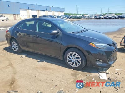 Czwarte zdjęcie samochodu z boku: 2018 TOYOTA COROLLA LE VIN:2T1BURHE6JC044500 - miniatura