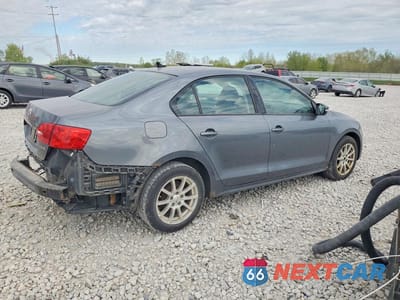 Trzecie zdjęcie samochodu z tyłu: 2011 VOLKSWAGEN JETTA SE VIN:3VWDX7AJ7BM387396 - miniatura