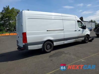 Trzecie zdjęcie samochodu z tyłu: 2025 MERCEDES-BENZ SPRINTER 2500 VIN:W1Y4KCHY8ST223990 - miniatura