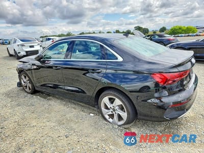 Drugie zdjęcie samochodu z przodu: 2023 AUDI A3 PREMIUM VIN:WAUAUDGY2PA038830 - miniatura