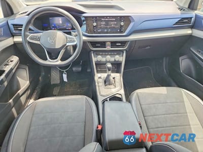 Zdjęcie 8 z 13 samochodu: 2022 VOLKSWAGEN TAOS SE VIN:3VVTX7B2XNM040902 - miniatura