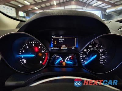 Zdjęcie 9 z 13 samochodu: 2018 FORD ESCAPE SE VIN:1FMCU9GDXJUA65913 - miniatura