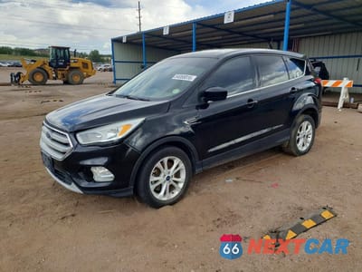 2017 FORD ESCAPE SE 1FMCU9GD5HUB60664 - główne zdjęcie licytacji z USA - miniatura