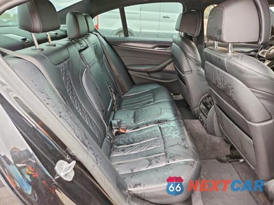Zdjęcie 10 z 12 samochodu: 2021 BMW M550XI VIN:WBA13BK05MCG72869 - miniatura