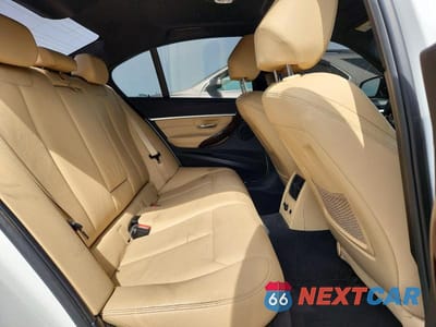 Zdjęcie 10 z 12 samochodu: 2017 BMW 330 XI VIN:WBA8D9C3XHA011155 - miniatura
