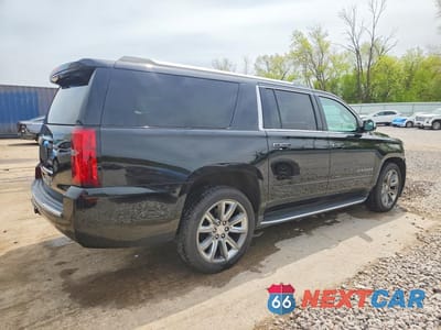 Trzecie zdjęcie samochodu z tyłu: 2018 CHEVROLET SUBURBAN K1500 PREMIER VIN:1GNSKJKC1JR151613 - miniatura