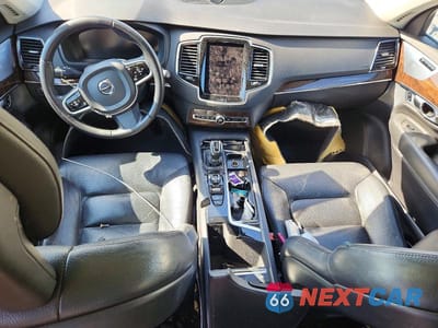 Zdjęcie 8 z 12 samochodu: 2016 VOLVO XC90 T6 VIN:YV4A22PK1G1052420 - miniatura