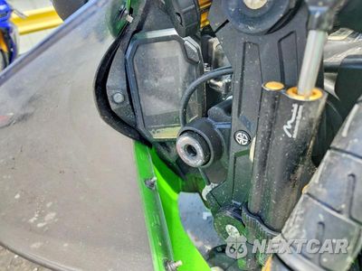 Zdjęcie 7 z 8 samochodu: 2025 KAWASAKI ZX1002 L VIN:JKBZXVL10SA019610 - miniatura