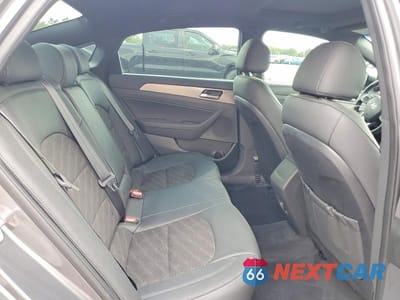 Zdjęcie 10 z 12 samochodu: 2018 HYUNDAI SONATA SPORT VIN:5NPE34AF2JH668488 - miniatura