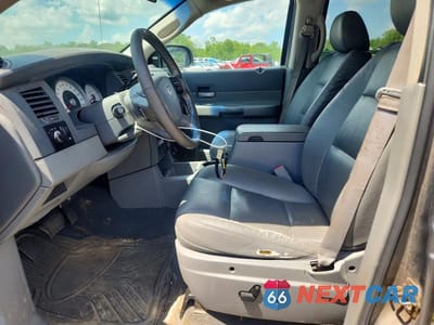 Zdjęcie 7 z 13 samochodu: 2006 DODGE DURANGO SLT VIN:1D8HB48216F153438 - miniatura