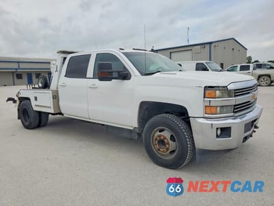 Czwarte zdjęcie samochodu z boku: 2015 CHEVROLET SILVERADO C3500 LT VIN:1GB4CZC84FF504284 - miniatura