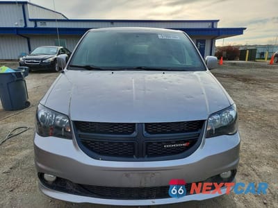 Piąte zdjęcie samochodu w środku: 2017 DODGE GRAND CARAVAN GT VIN:2C4RDGEG4HR779317 - miniatura