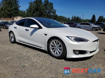 Czwarte zdjęcie samochodu z boku: 2017 TESLA MODEL S VIN:5YJSA1E24HF229722 - miniatura