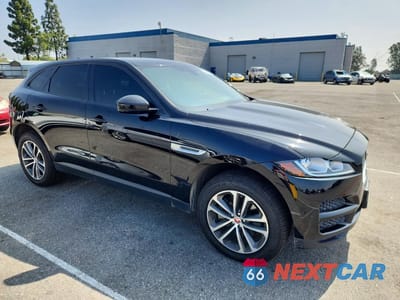 Czwarte zdjęcie samochodu z boku: 2017 JAGUAR F-PACE PREMIUM VIN:SADCJ2BV7HA053514 - miniatura