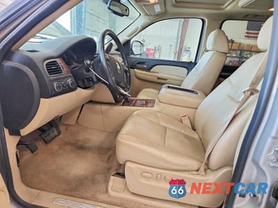 Zdjęcie 7 z 13 samochodu: 2008 CHEVROLET SUBURBAN K1500 LS VIN:1GNFK16308J209909 - miniatura