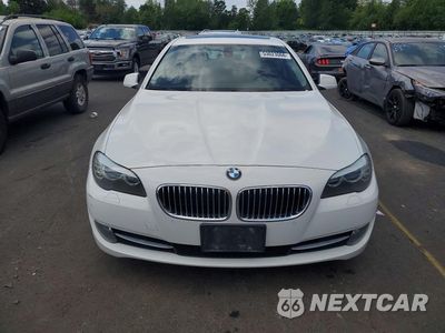 Piąte zdjęcie samochodu w środku: 2011 BMW 528 I VIN:WBAFR1C57BC740401 - miniatura