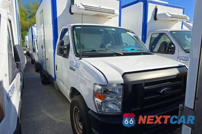 2023 FORD ECONOLINE E350 SUPER DUTY CUTAWAY VAN 1FDWE3FK6PDD18824 - główne zdjęcie licytacji z USA - miniatura