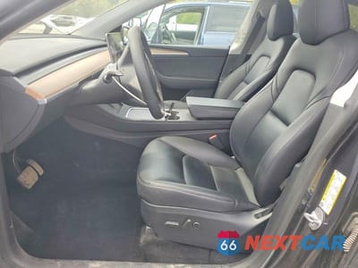 Zdjęcie 7 z 13 samochodu: 2024 TESLA MODEL Y VIN:7SAYGDEE0RA226466 - miniatura