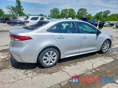 Trzecie zdjęcie samochodu z tyłu: 2022 TOYOTA COROLLA LE VIN:5YFEPMAE3NP301622 - miniatura