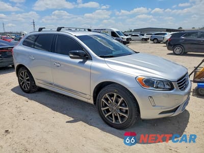 Czwarte zdjęcie samochodu z boku: 2017 VOLVO XC60 T6 DYNAMIC VIN:YV449MRRXH2202793 - miniatura