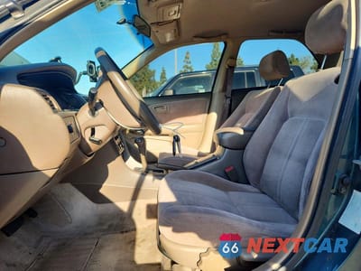 Zdjęcie 7 z 12 samochodu: 1998 TOYOTA CAMRY LE VIN:JT2BG22K6W0240248 - miniatura