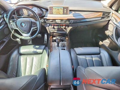 Zdjęcie 8 z 13 samochodu: 2016 BMW X5 XDRIVE50I VIN:5UXKR6C58G0J83424 - miniatura