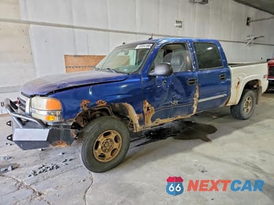 2004 GMC NEW SIERRA K1500 2GTEK13T741360663 - główne zdjęcie licytacji z USA - miniatura