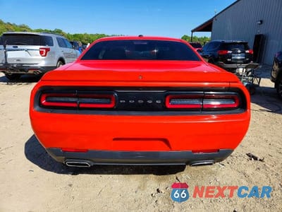 Zdjęcie 6 z 12 samochodu: 2018 DODGE CHALLENGER SXT VIN:2C3CDZAG0JH242175 - miniatura