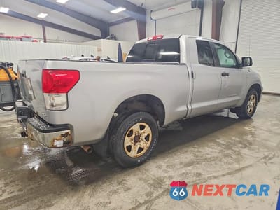 Trzecie zdjęcie samochodu z tyłu: 2008 TOYOTA TUNDRA GRADE VIN:5TFBT54178X013573 - miniatura