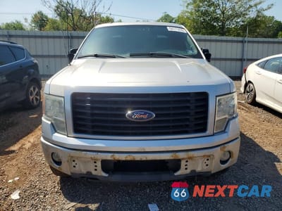 Piąte zdjęcie samochodu w środku: 2014 FORD F150 SUPER CAB VIN:1FTFX1EFXEFB41705 - miniatura