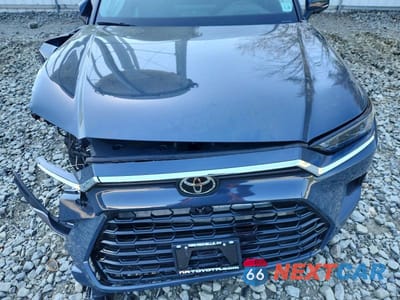 Zdjęcie 12 z 13 samochodu: 2024 TOYOTA GRAND HIGHLANDER PLATINUM VIN:5TDAAAB53RS033665 - miniatura