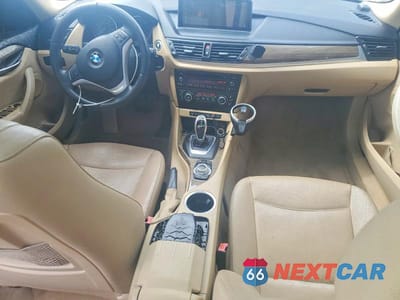 Zdjęcie 8 z 12 samochodu: 2015 BMW X1 XDRIVE28I VIN:WBAVL1C56FVY28752 - miniatura