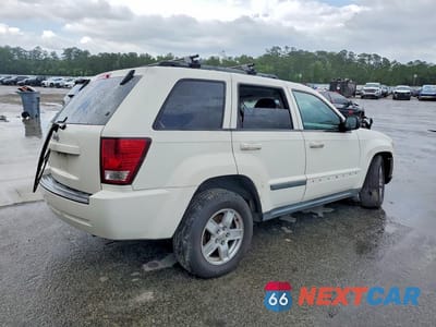Trzecie zdjęcie samochodu z tyłu: 2007 JEEP GRAND CHEROKEE LAREDO VIN:1J8GR48K57C532007 - miniatura