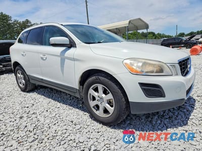 Czwarte zdjęcie samochodu z boku: 2012 VOLVO XC60 3.2 VIN:YV4952DL5C2317951 - miniatura