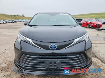 Piąte zdjęcie samochodu w środku: 2022 TOYOTA SIENNA LE VIN:5TDKSKFC9NS070262 - miniatura