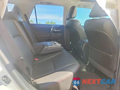 Zdjęcie 10 z 12 samochodu: 2024 TOYOTA 4RUNNER TRD PRO VIN:JTELU5JR0R6275725 - miniatura