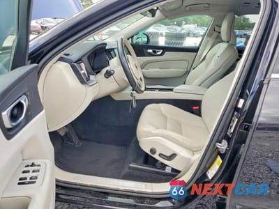 Zdjęcie 7 z 13 samochodu: 2023 VOLVO XC60 ULTIMATE VIN:YV4L12DV2P1218504 - miniatura