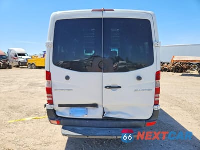 Zdjęcie 6 z 13 samochodu: 2014 MERCEDES BENZ SPRINTER 2500 DELIVERY VAN VIN:WD3PE7CC6E5841498 - miniatura