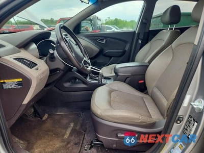 Zdjęcie 7 z 13 samochodu: 2015 HYUNDAI TUCSON SE VIN:KM8JUCAG6FU117486 - miniatura