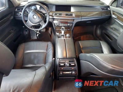 Zdjęcie 8 z 12 samochodu: 2012 BMW 740 LI VIN:WBAKB4C5XCC577037 - miniatura