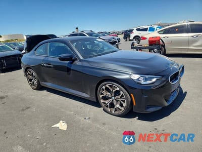 Czwarte zdjęcie samochodu z boku: 2026 BMW 230I VIN:3MW23CM01T8F90003 - miniatura