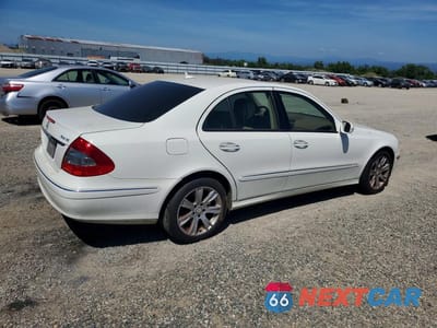 Trzecie zdjęcie samochodu z tyłu: 2009 MERCEDES-BENZ E 350 4MATIC VIN:WDBUF87X49B378680 - miniatura