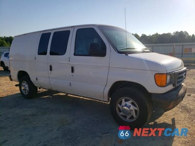Czwarte zdjęcie samochodu z boku: 2007 FORD ECONOLINE E250 VAN VIN:1FTNE24L47DA39524 - miniatura