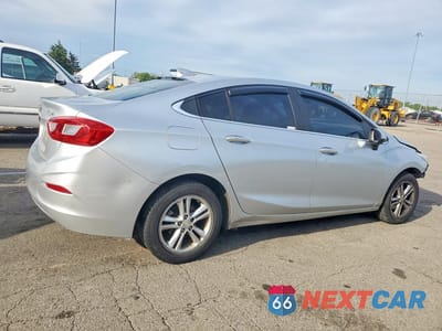 Trzecie zdjęcie samochodu z tyłu: 2017 CHEVROLET CRUZE LT VIN:1G1BE5SM0H7172905 - miniatura