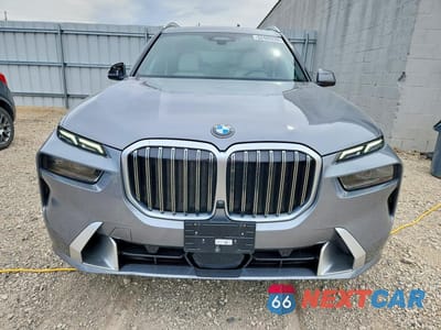 Piąte zdjęcie samochodu w środku: 2025 BMW X7 XDRIVE40I VIN:5UX23EM01S9Z89639 - miniatura